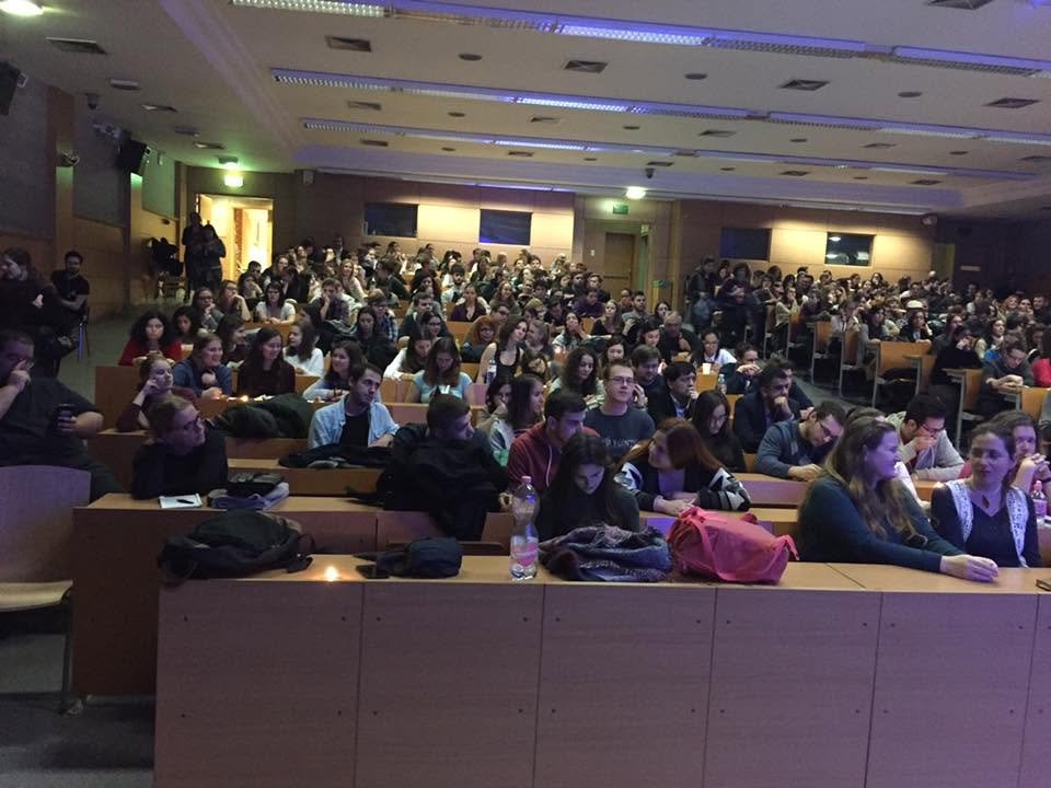 Lecture hall, full of students